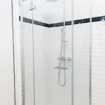 New Elegant Flat 3 Min From Station. מילאנו