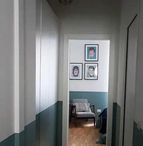 Apartment New Elegant Flat 3 Min From Station. Milan