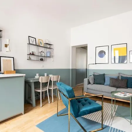 New Elegant Flat 3 Min From Station. * Milan