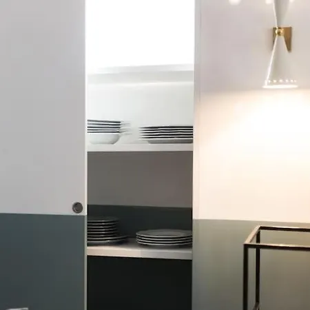 New Elegant Flat 3 Min From Station. Apartment Mailand