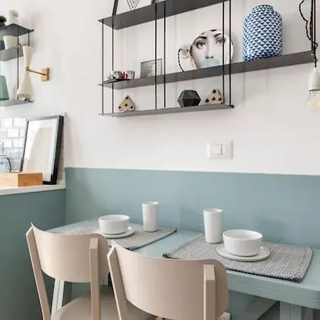 New Elegant Flat 3 Min From Station. アパート