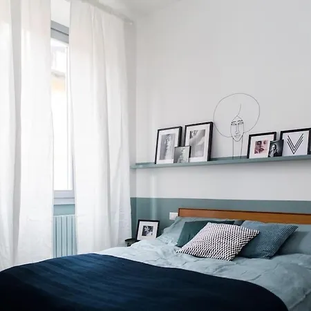 New Elegant Flat 3 Min From Station. Apartment *